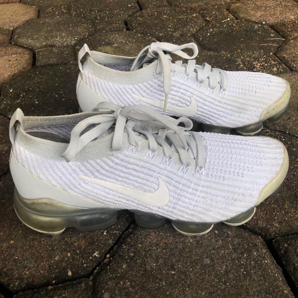 (Women’s 7.5) Nike Air Vapormax Flyknit 3 Pure Platinum Grey